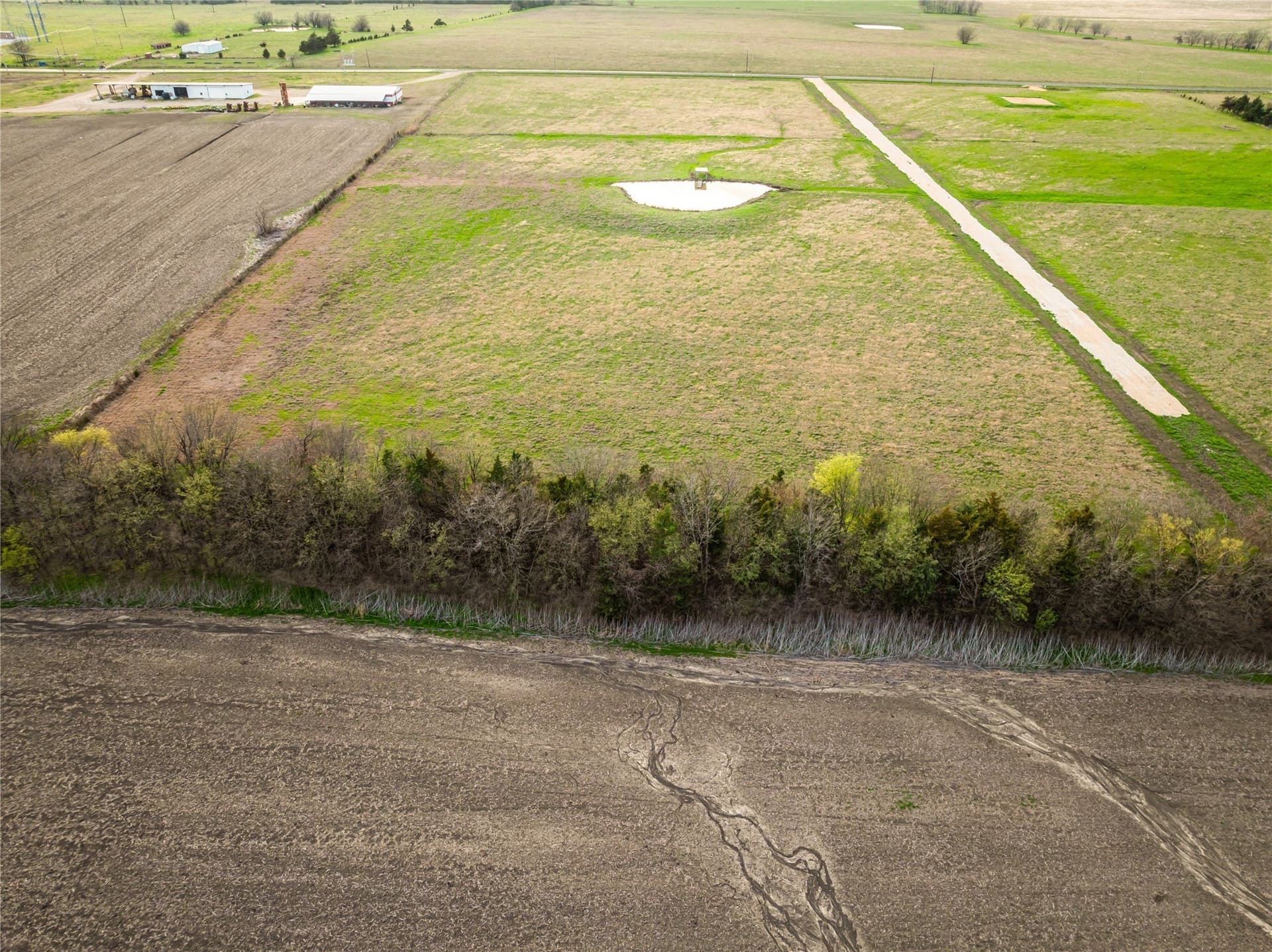 2.33 acres in Lamar County gallery image 2
