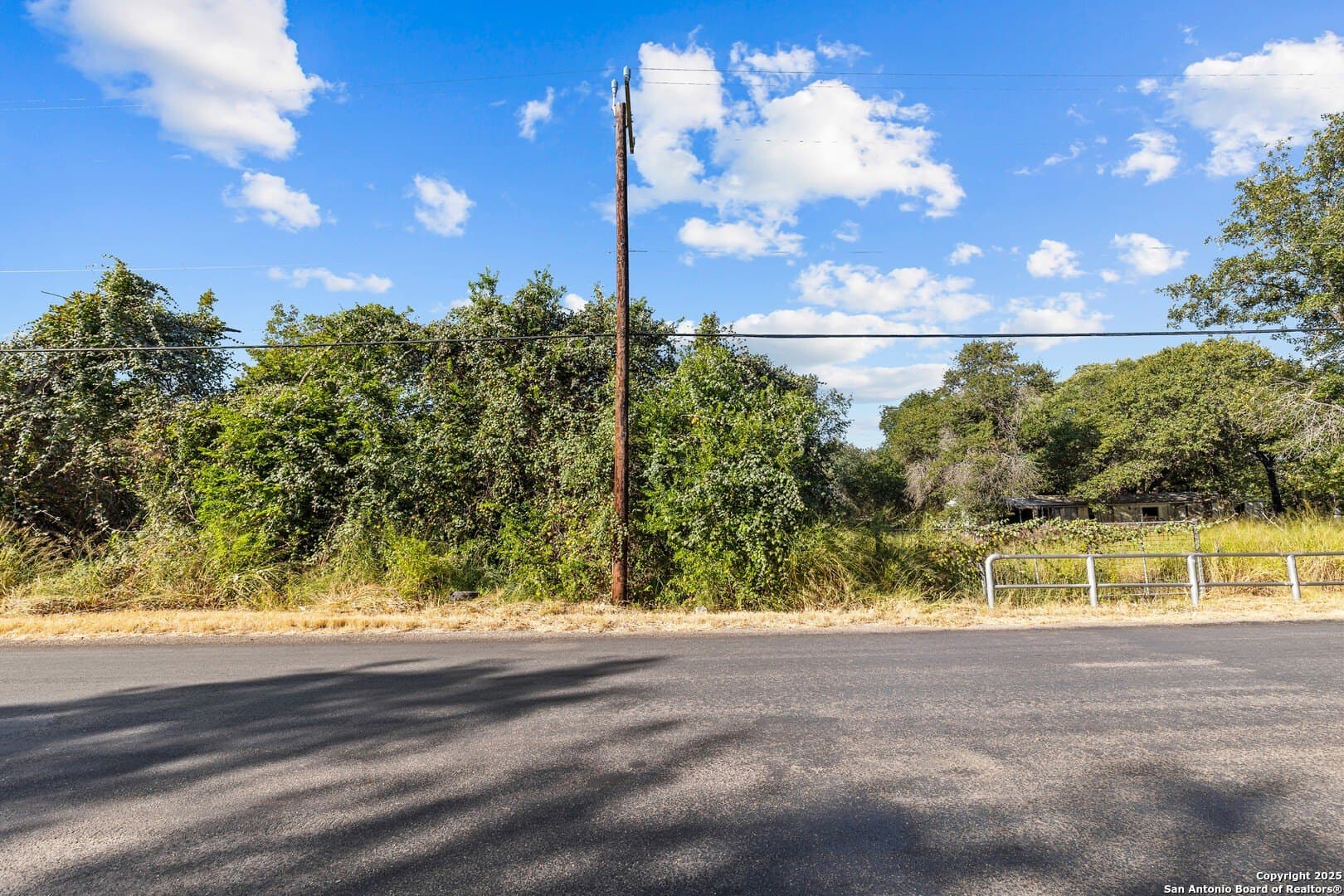0.25 acres in Bexar County - photo 6