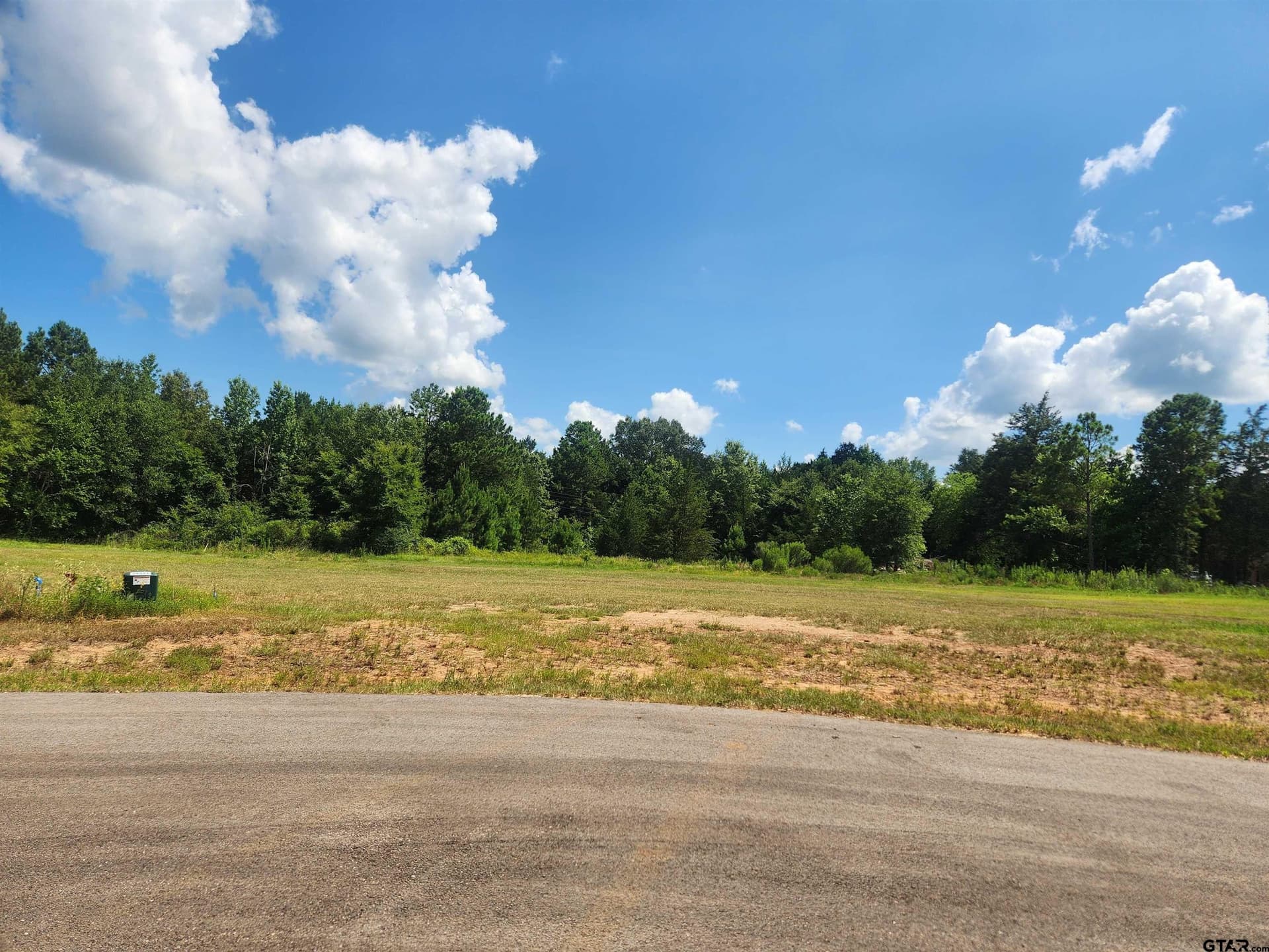 0.6 acres in Smith County gallery image 2