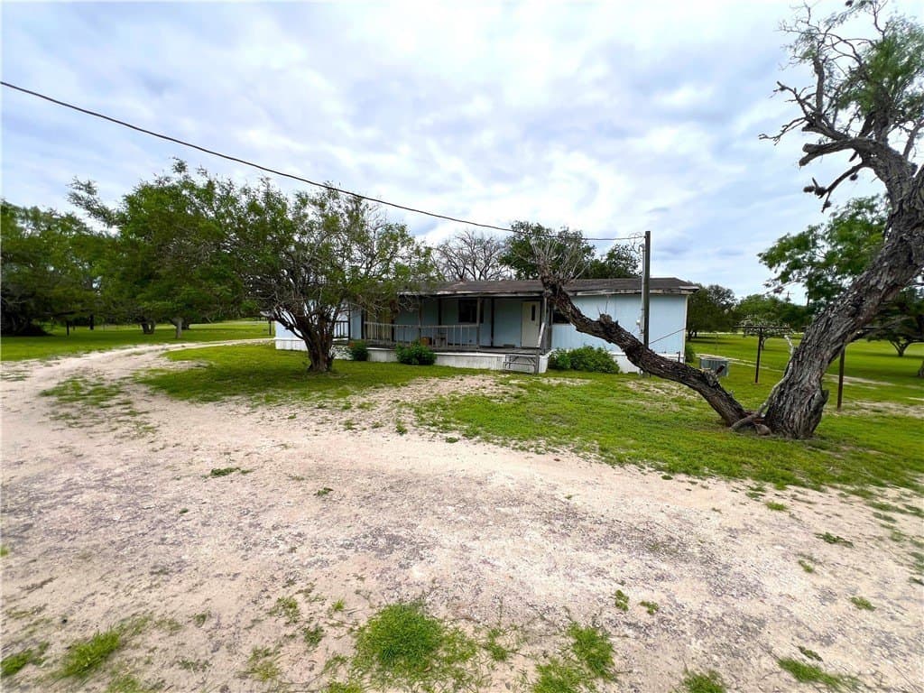 10 acres in Live Oak County - photo 8