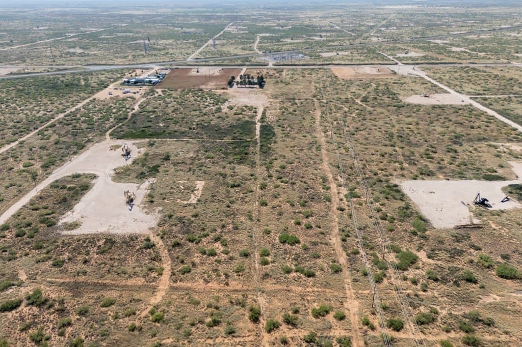 10 acres in Andrews County - photo 8