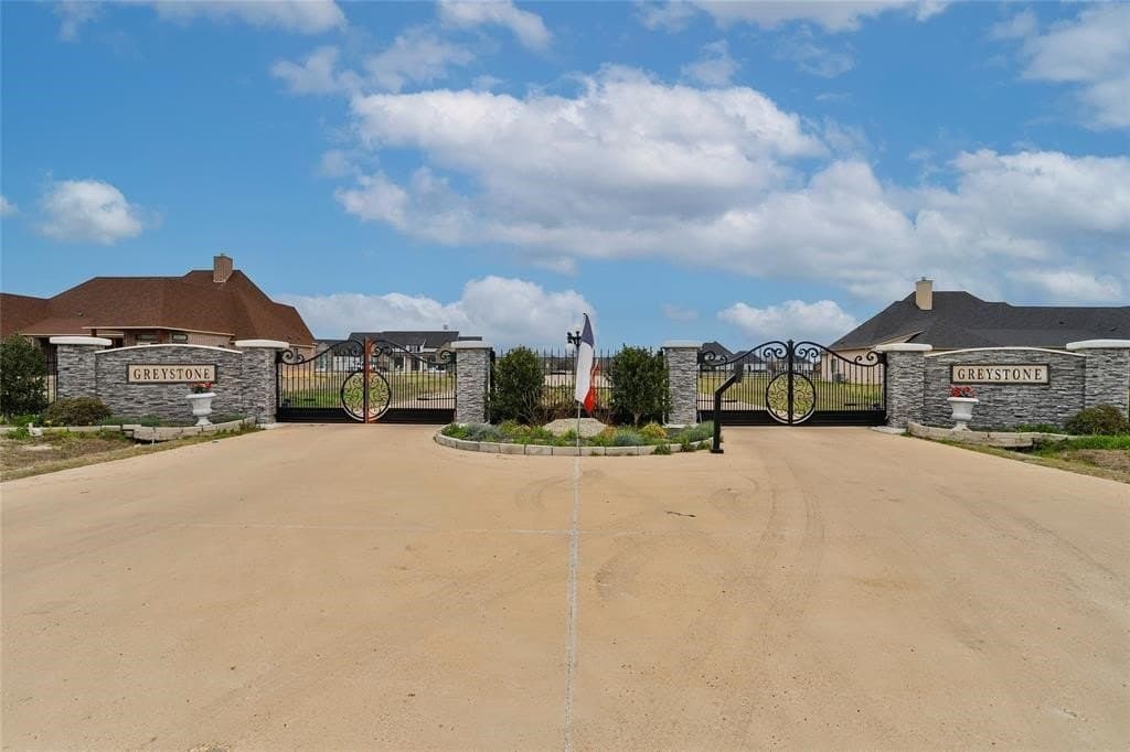 1.21 acres in Ellis County - photo 17