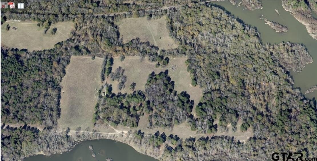 149.02 acres in Henderson County - photo 2