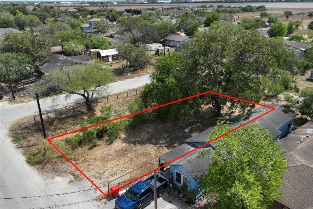 0.08 acres in Nueces County - photo 2