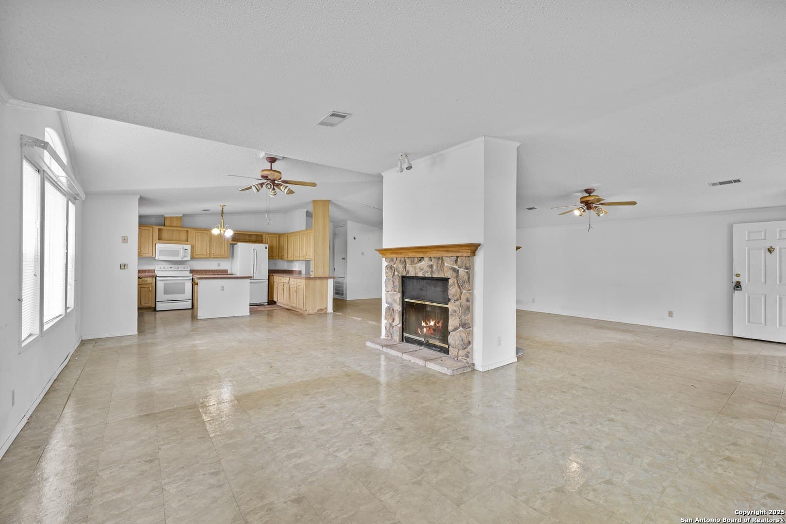 10 acres in Guadalupe County - photo 5