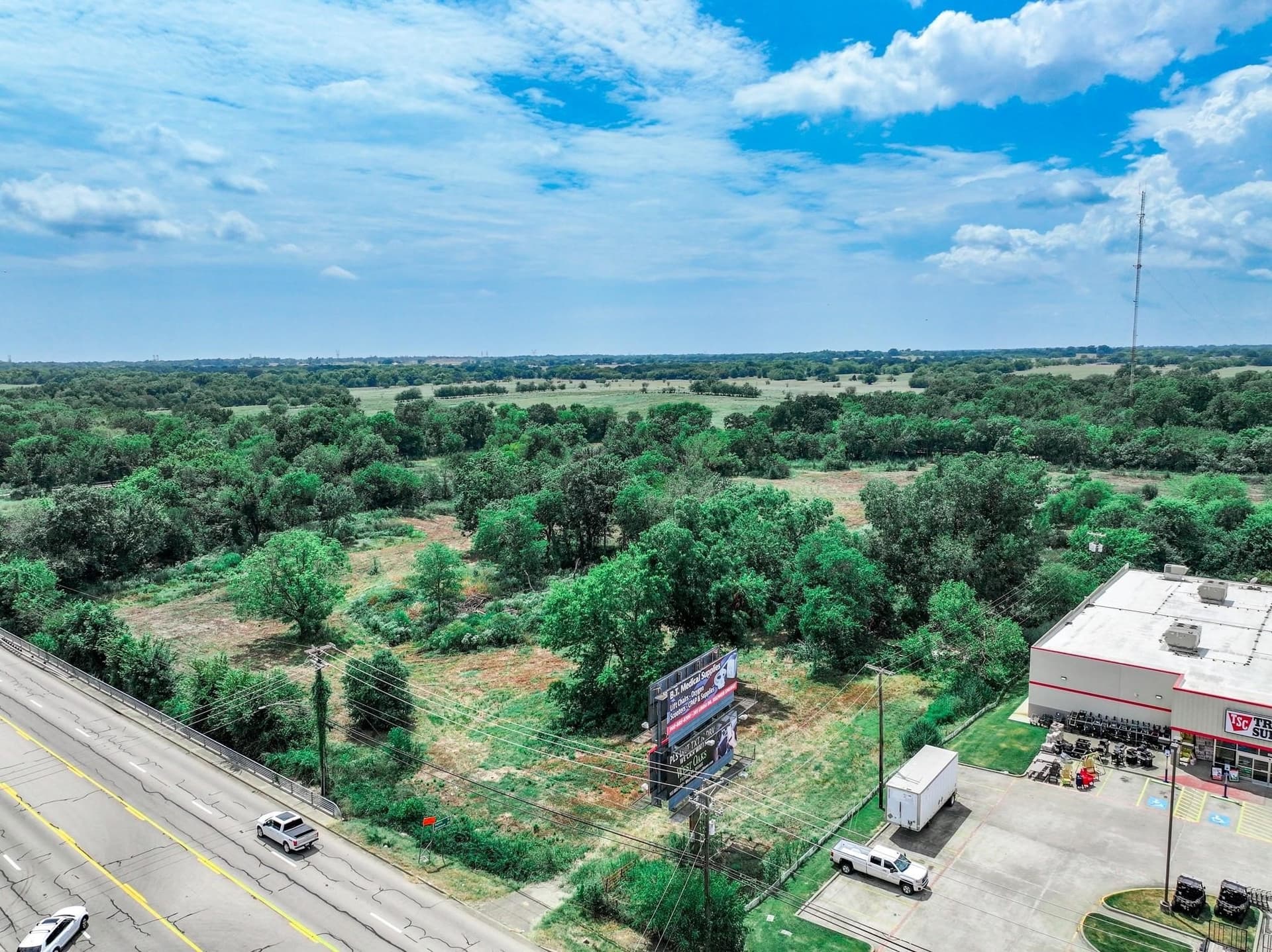 16.98 acres in Hopkins County - photo 16