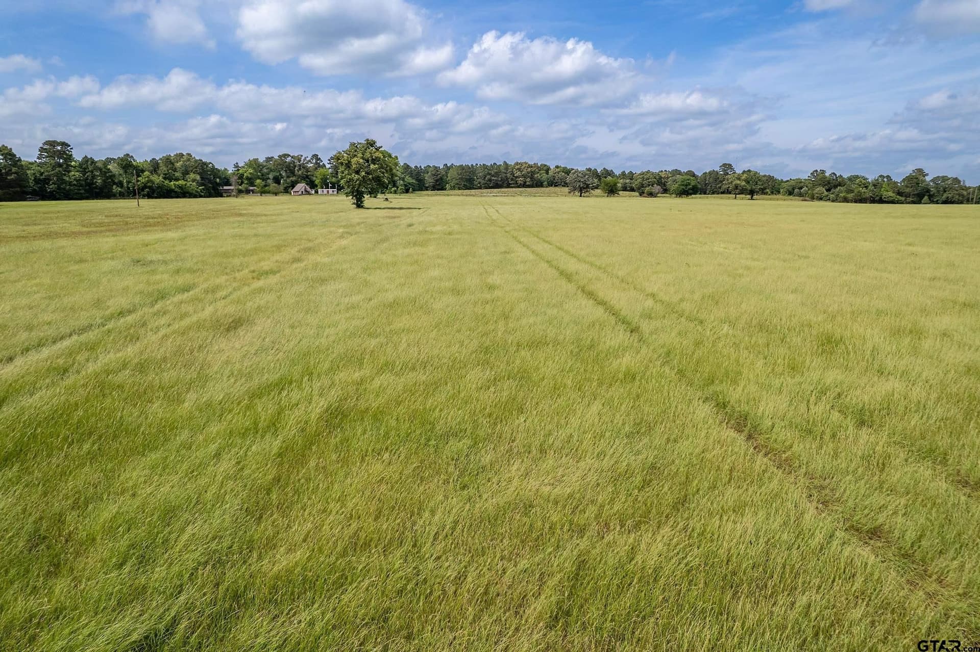 106.59 acres in Smith County - photo 13