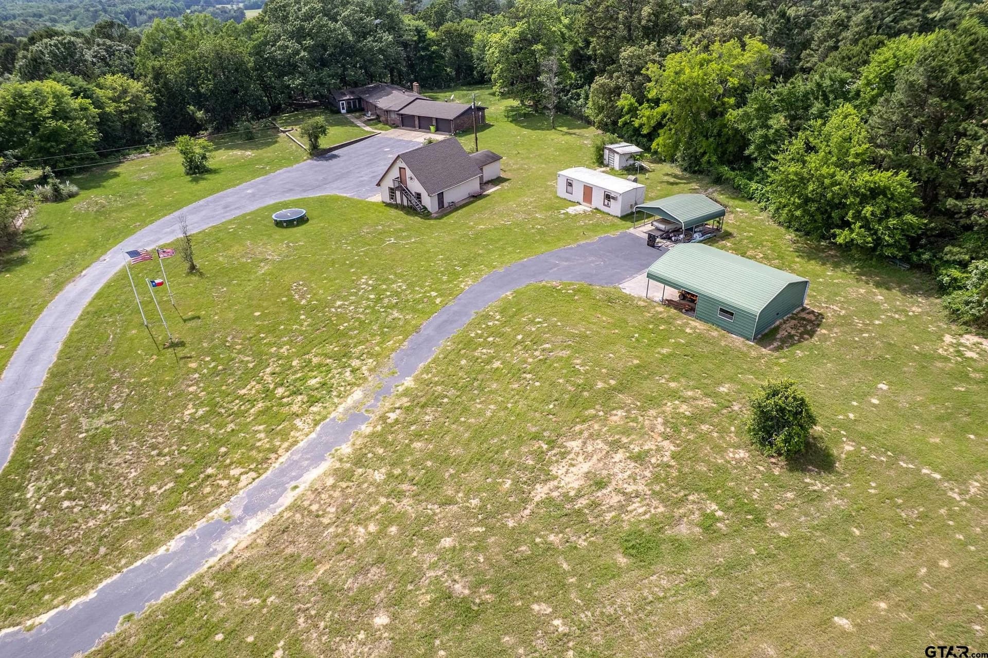 106.59 acres in Smith County - photo 6