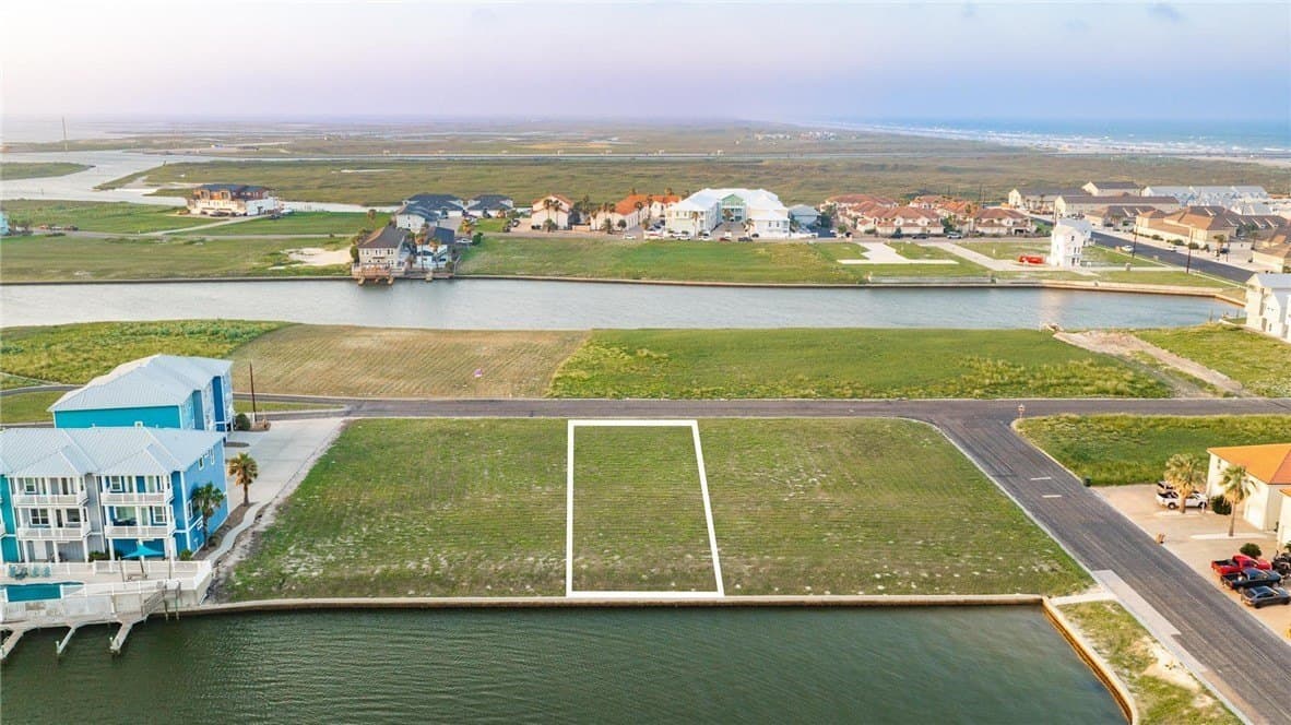 0.29 acres in Nueces County