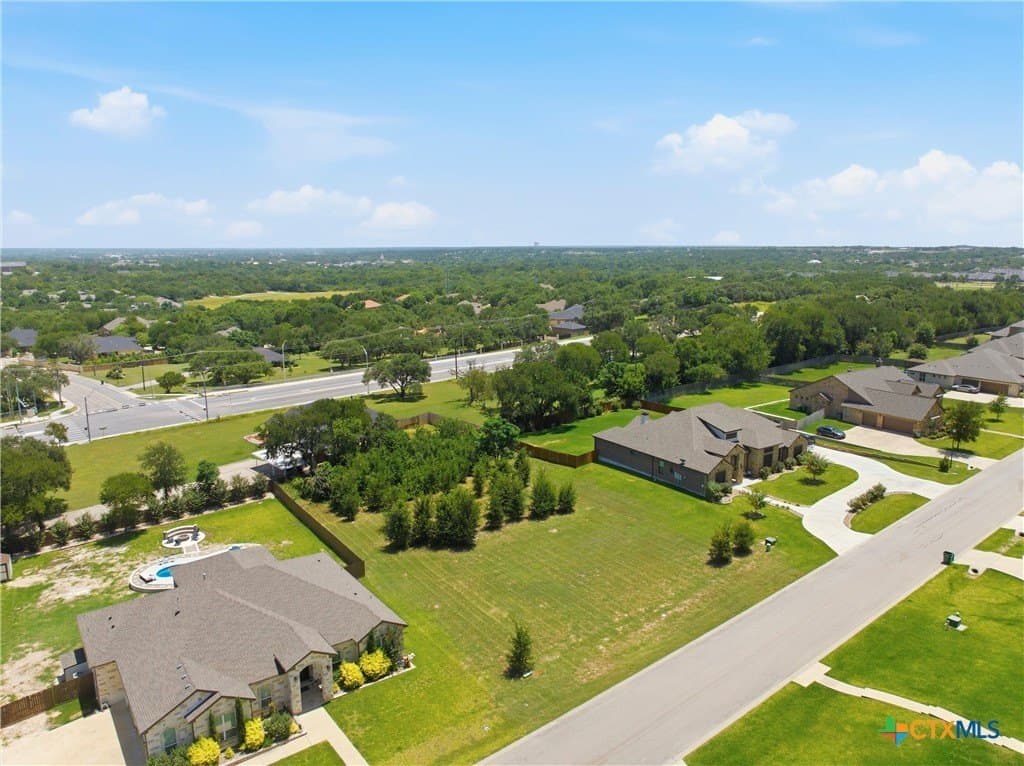 0.58 acres in Bell County - photo 9