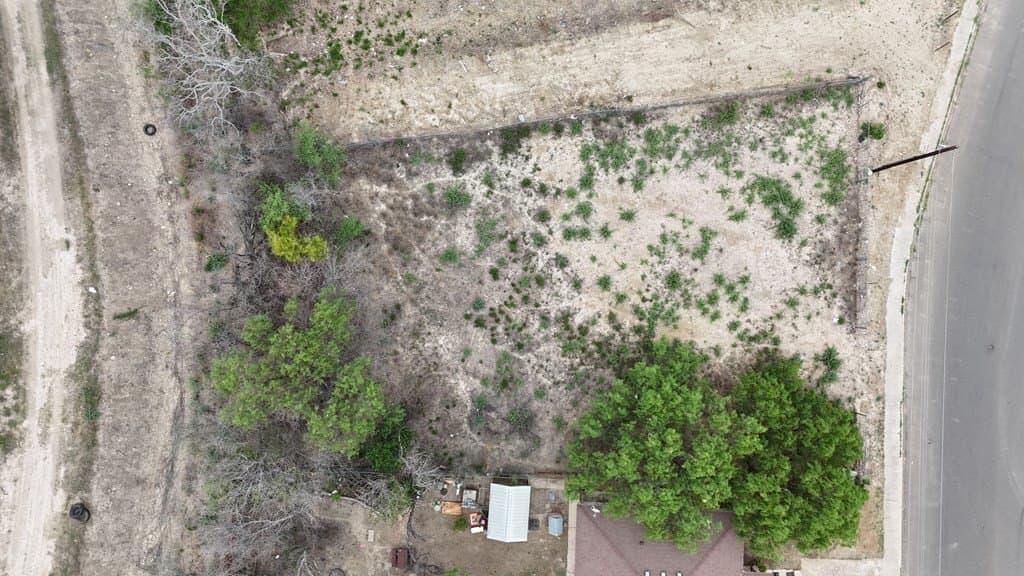 0.3 acres in Maverick County - photo 18