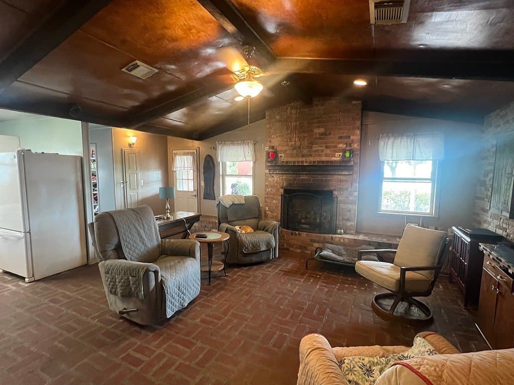 2 acres in Austin County gallery image 4