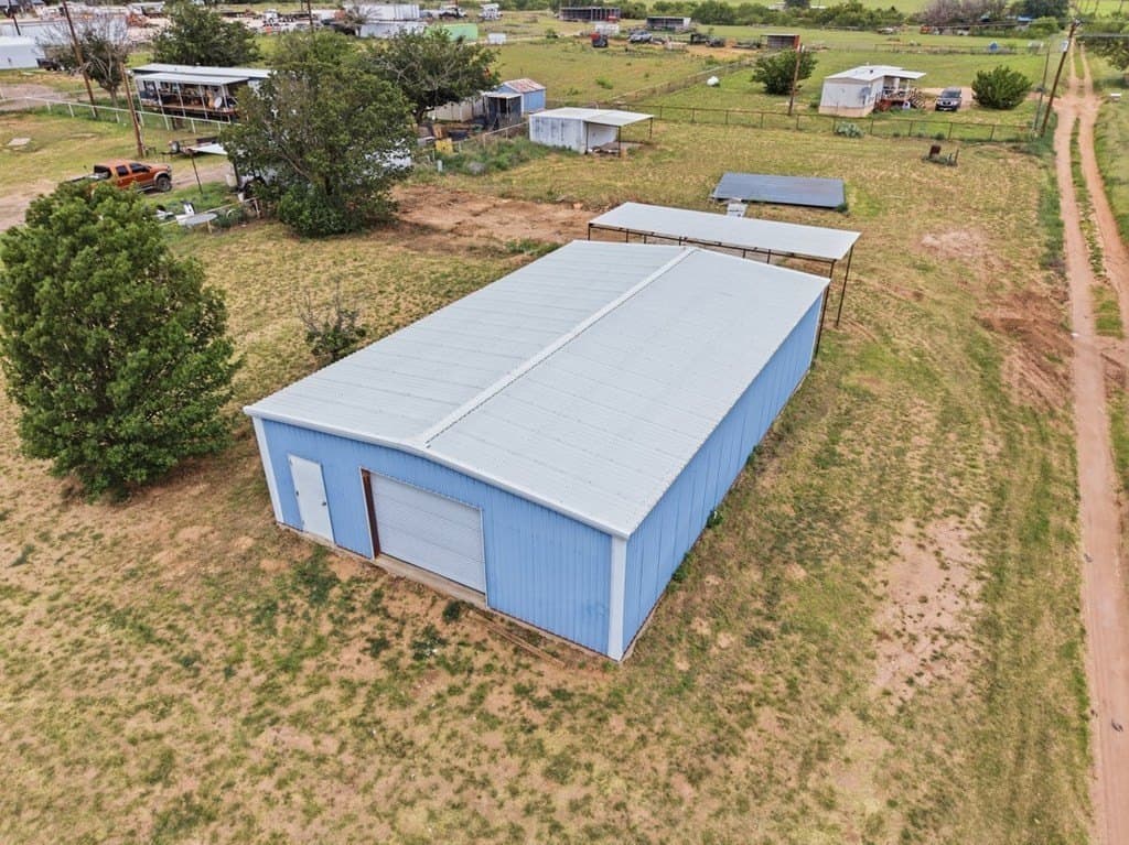 1 acres in Howard County gallery image 3