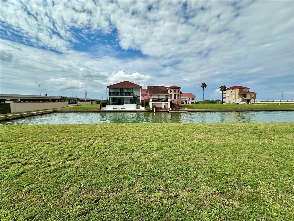 0.08 acres in Nueces County - photo 8
