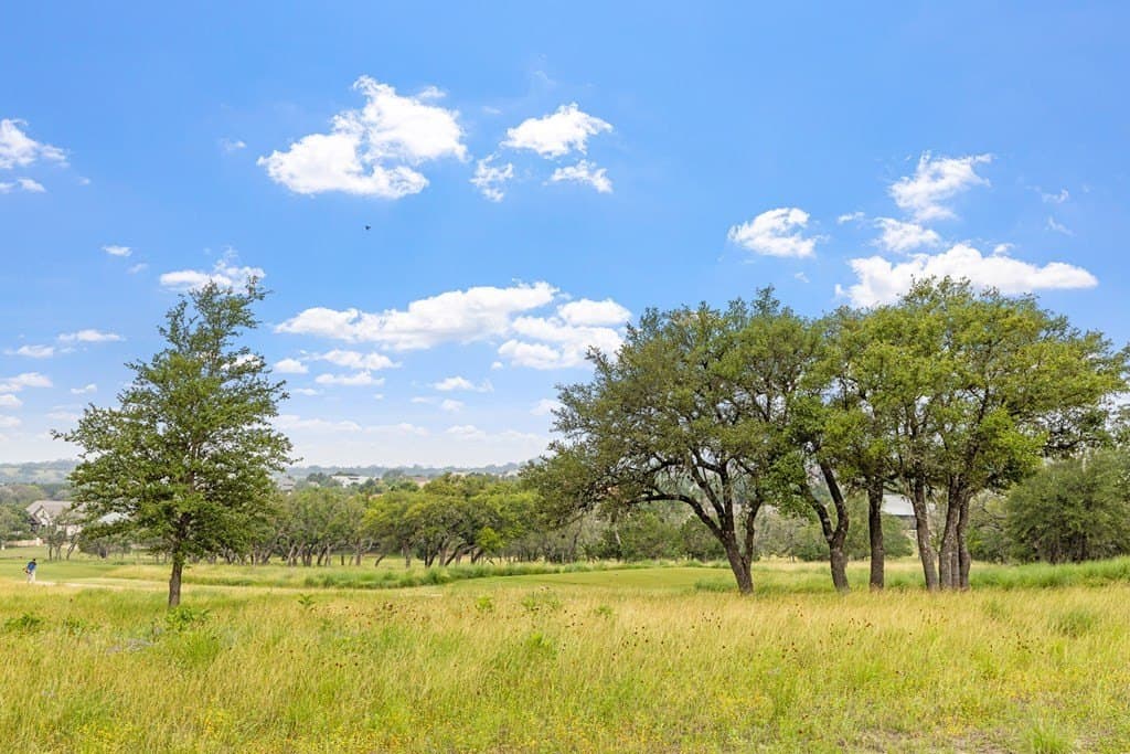 0.38 acres in Kerr County - photo 6