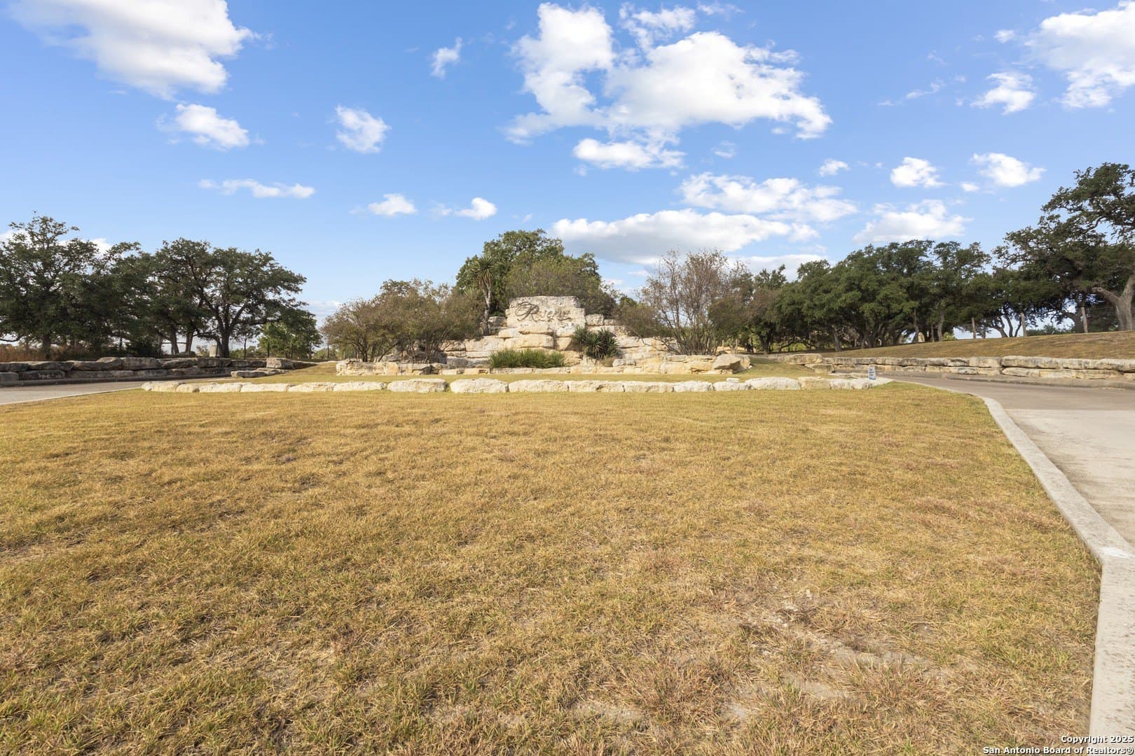 5.85 acres in Kerr County - photo 13