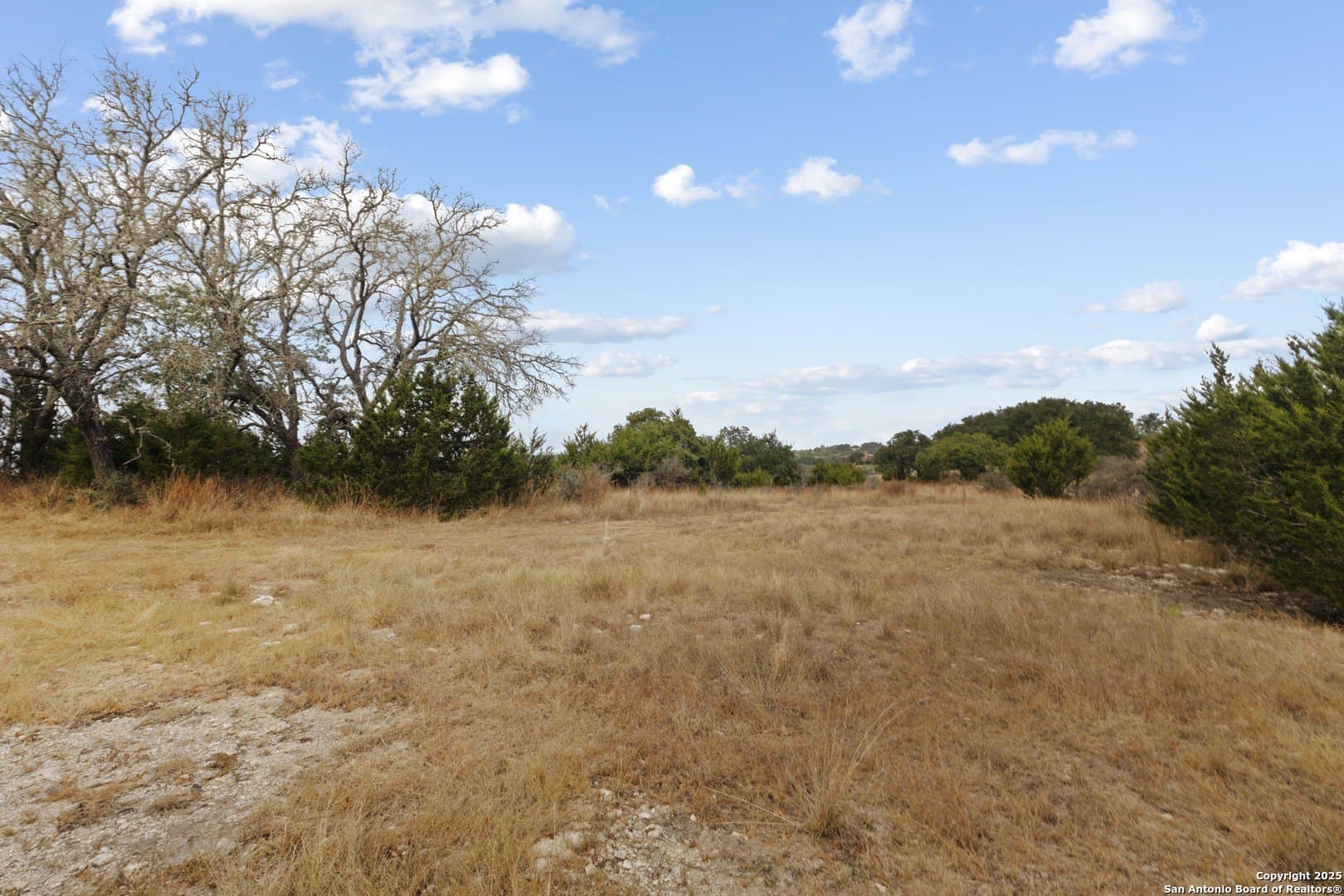 5.85 acres in Kerr County - photo 9