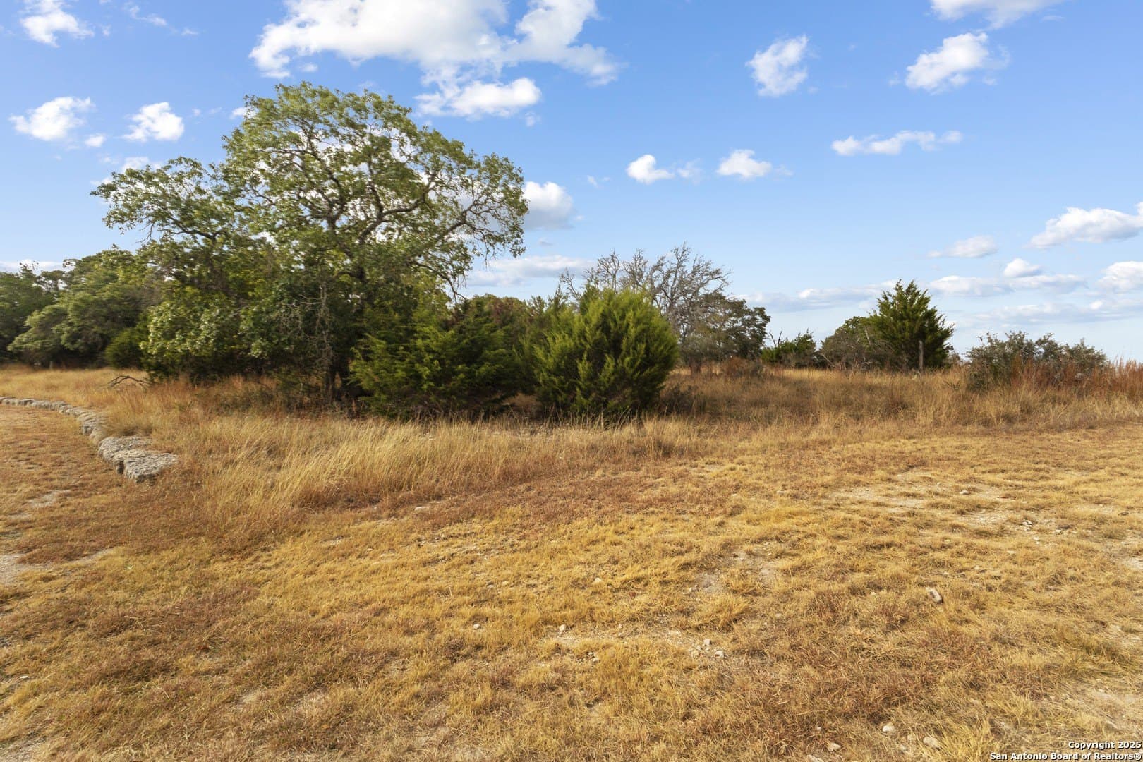 5.85 acres in Kerr County - photo 11