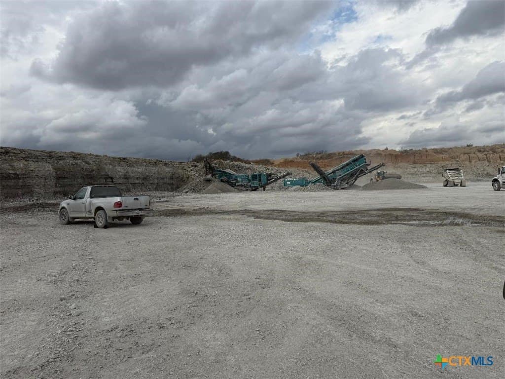 794 acres in McLennan County