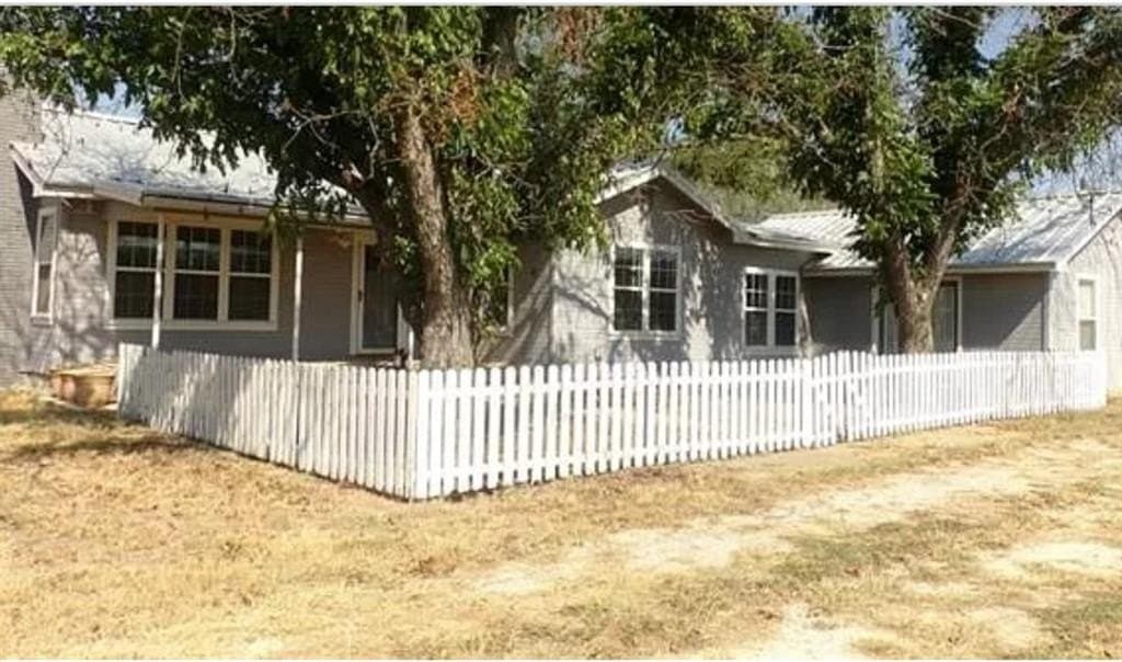 12.75 acres in Eastland County gallery image 3