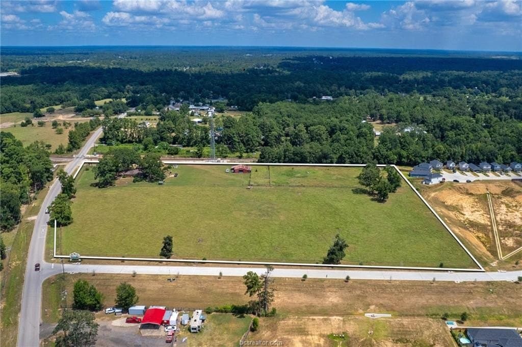10.5 acres in Montgomery County - photo 15