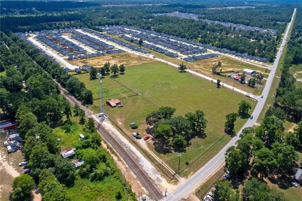 10.5 acres in Montgomery County - photo 9