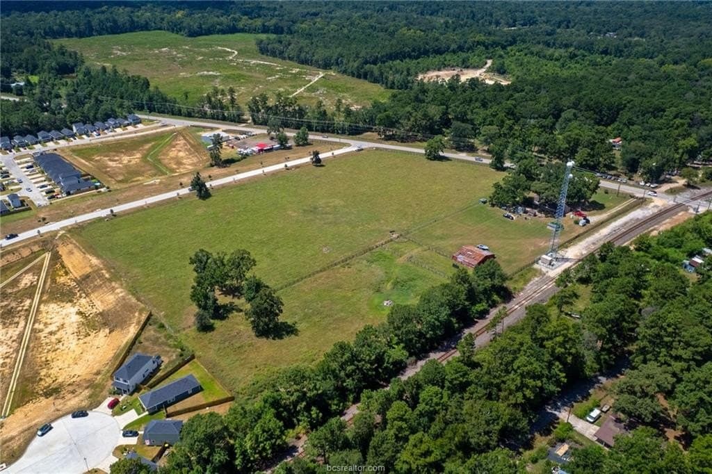 10.5 acres in Montgomery County - photo 5