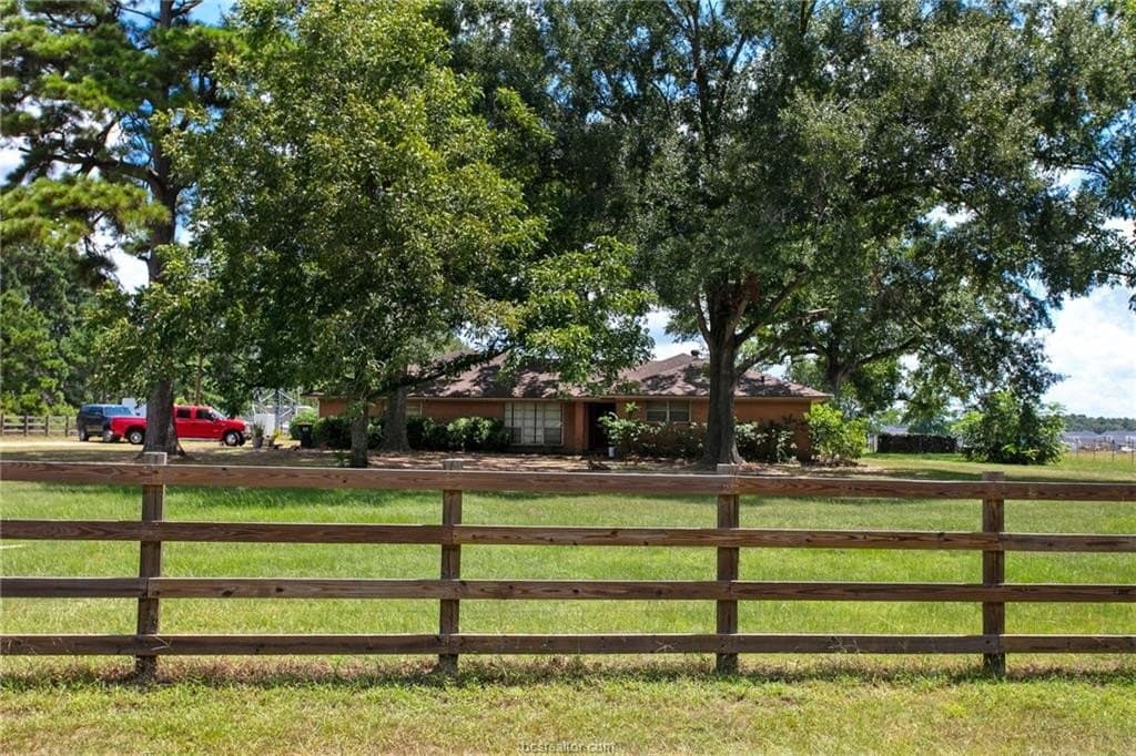 10.5 acres in Montgomery County - photo 18