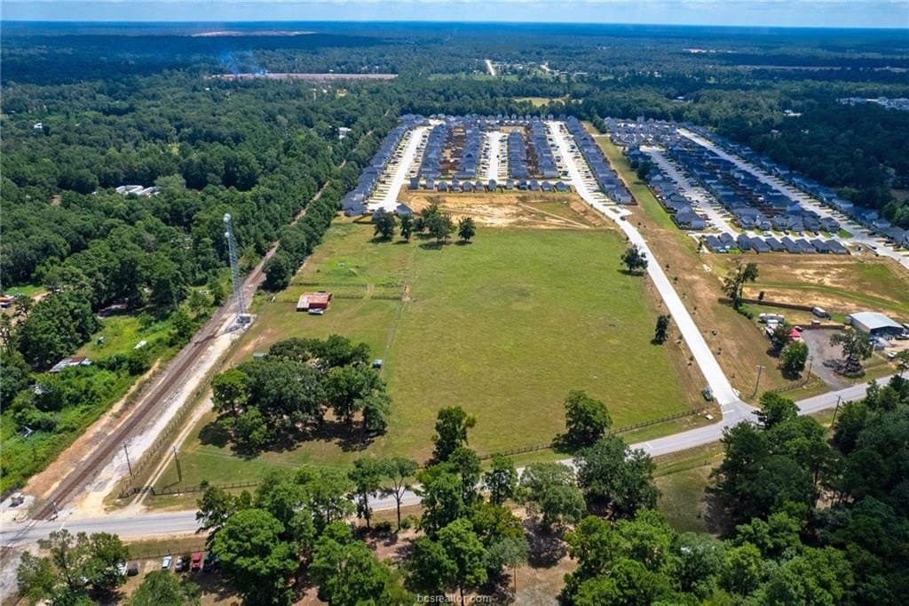 10.5 acres in Montgomery County - photo 2