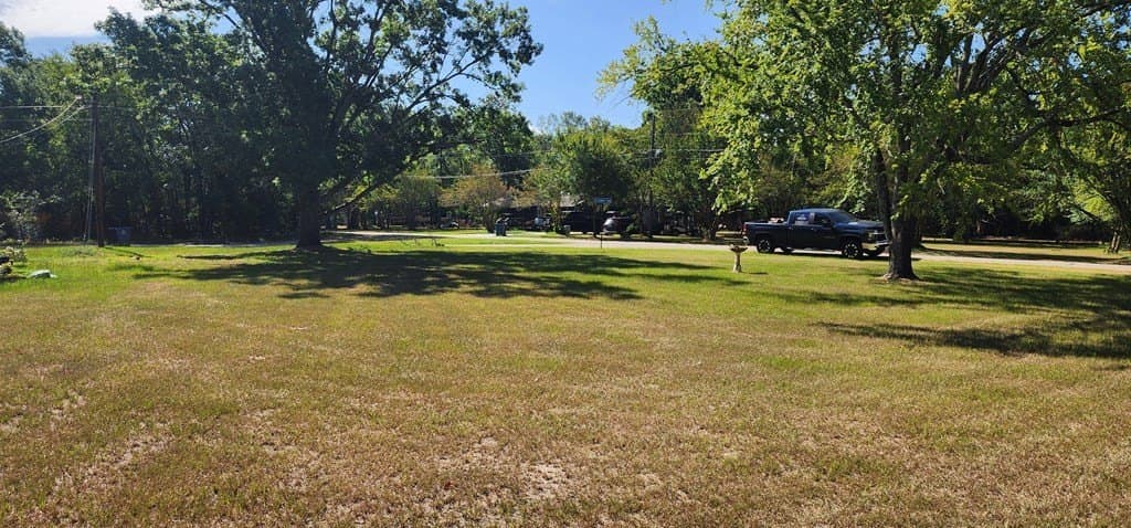0.26 acres in Henderson County gallery image 4