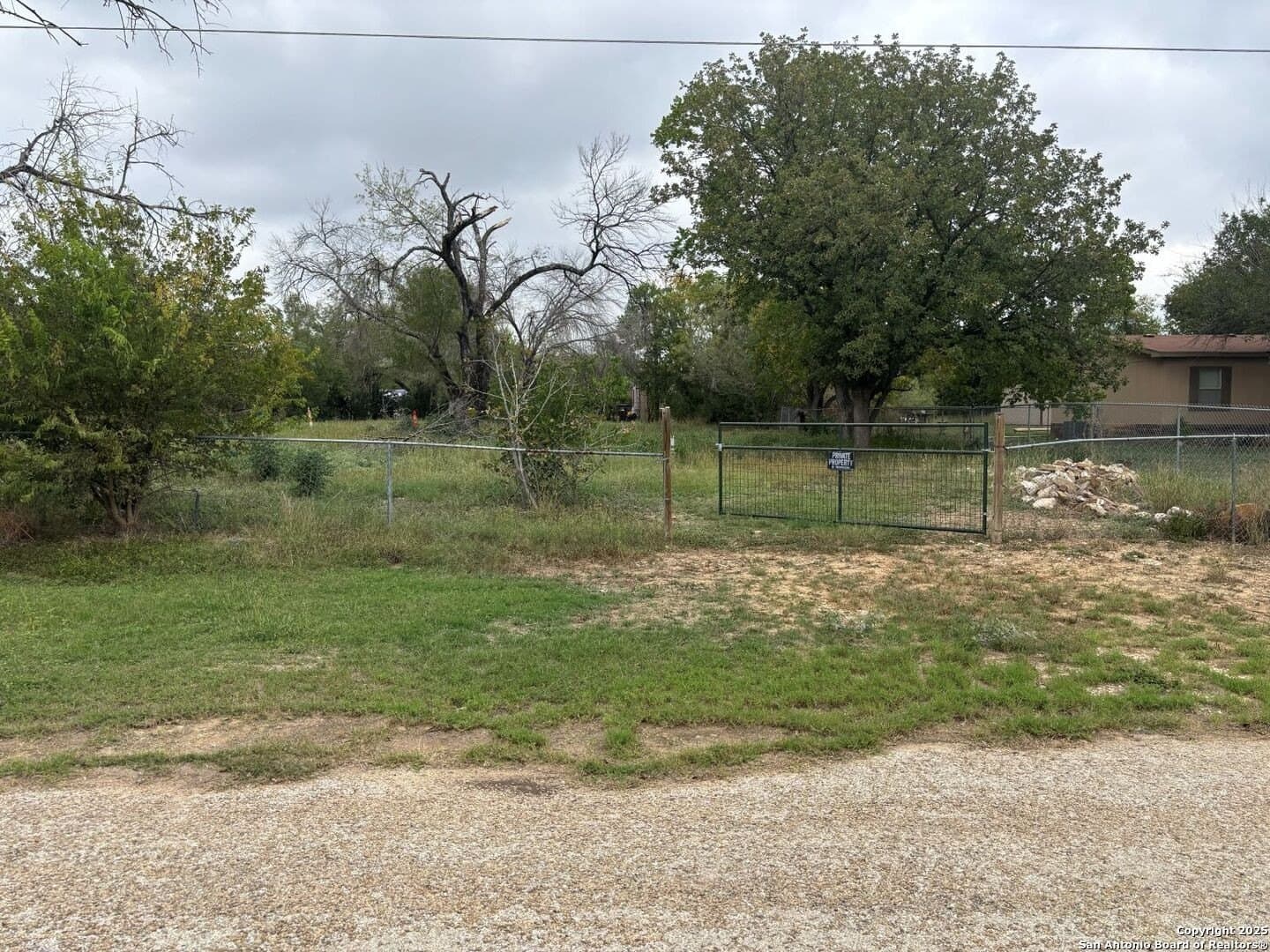 0.51 acres in Bexar County gallery image 4
