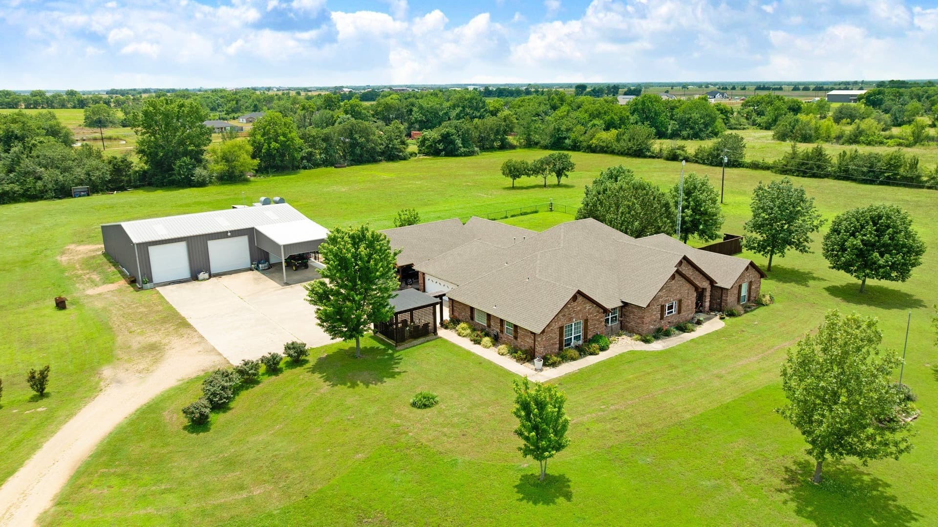 10.34 acres in Lamar County