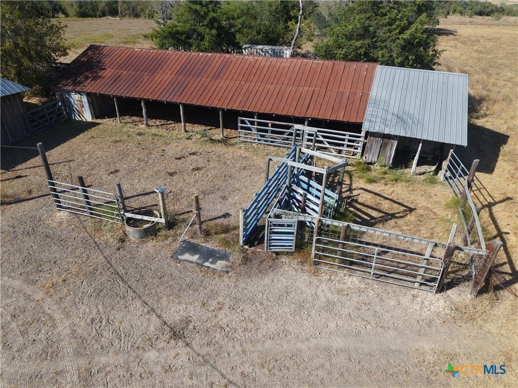 49.41 acres in DeWitt County - photo 17