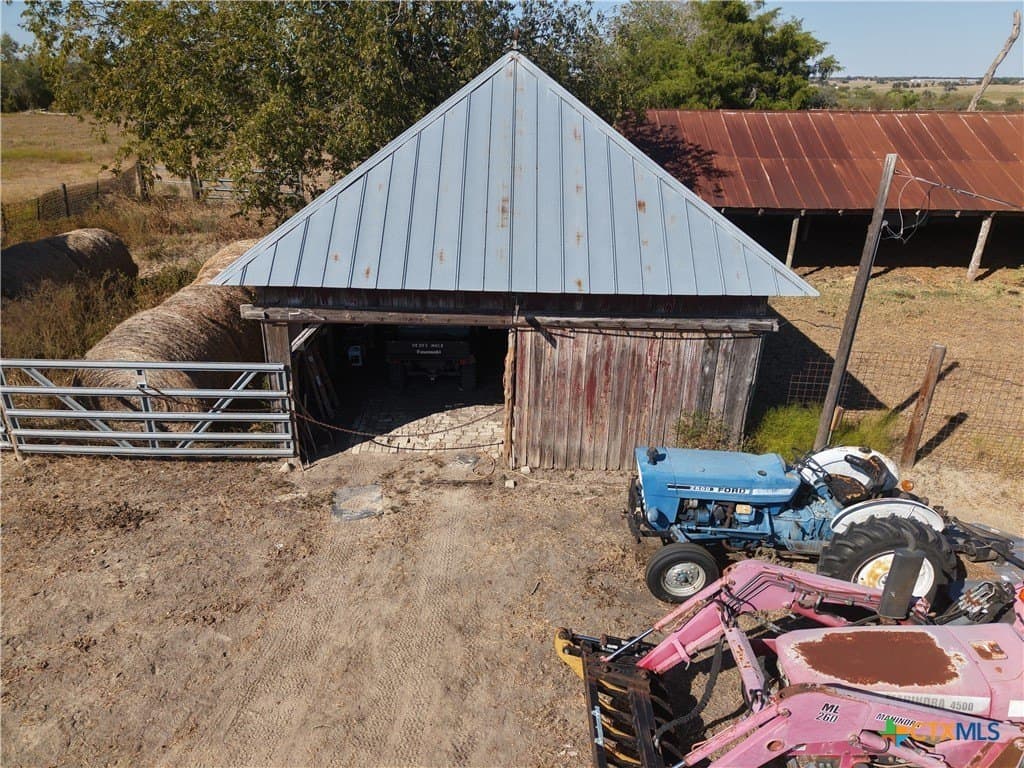 49.41 acres in DeWitt County - photo 16