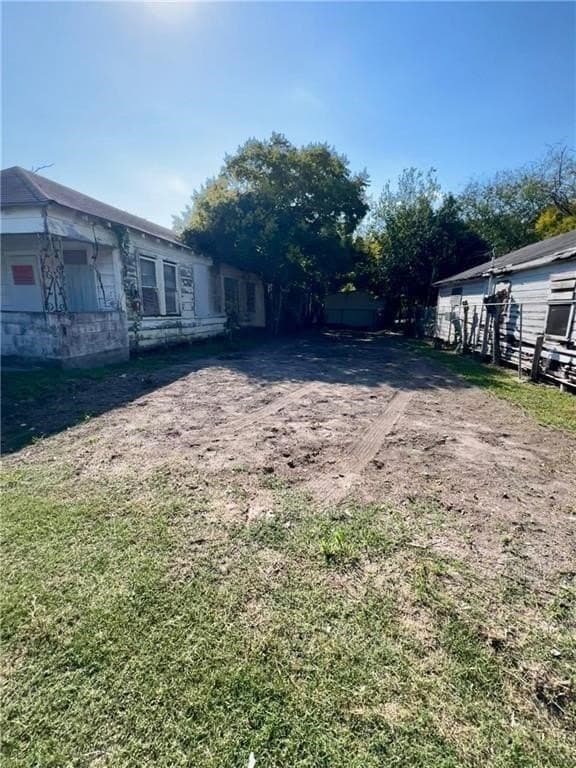 0.04 acres in Nueces County