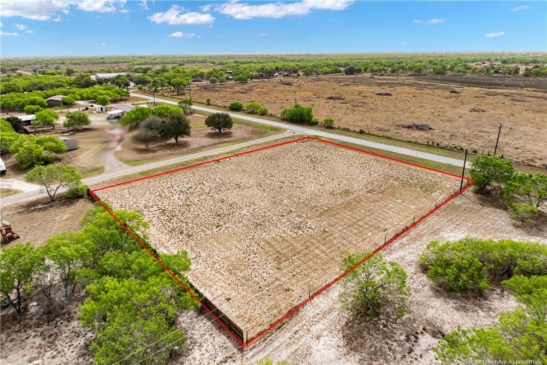 1.02 acres in Kleberg County gallery image 4