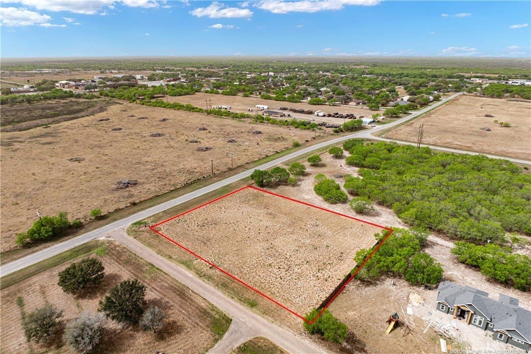 1.02 acres in Kleberg County - photo 9
