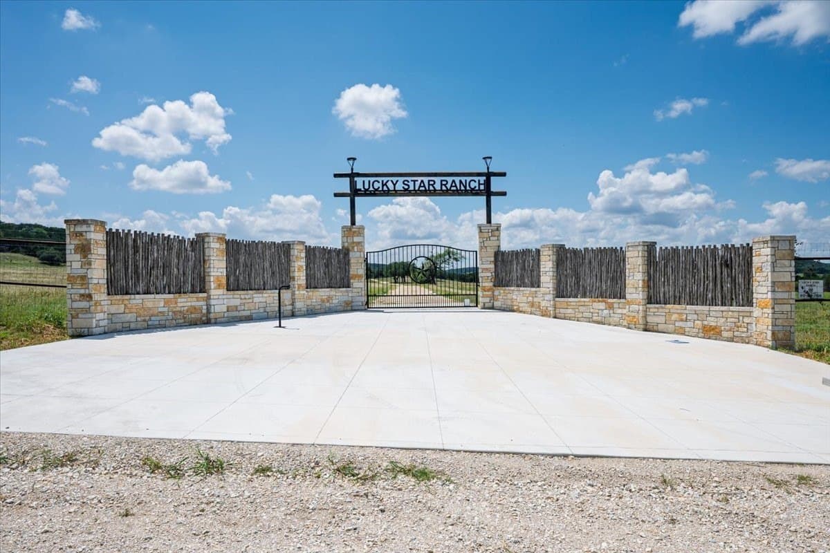 563.17 acres in Coryell County gallery image 4