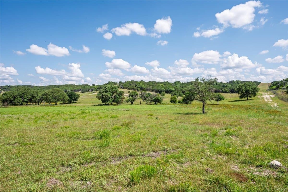 563.17 acres in Coryell County - photo 26