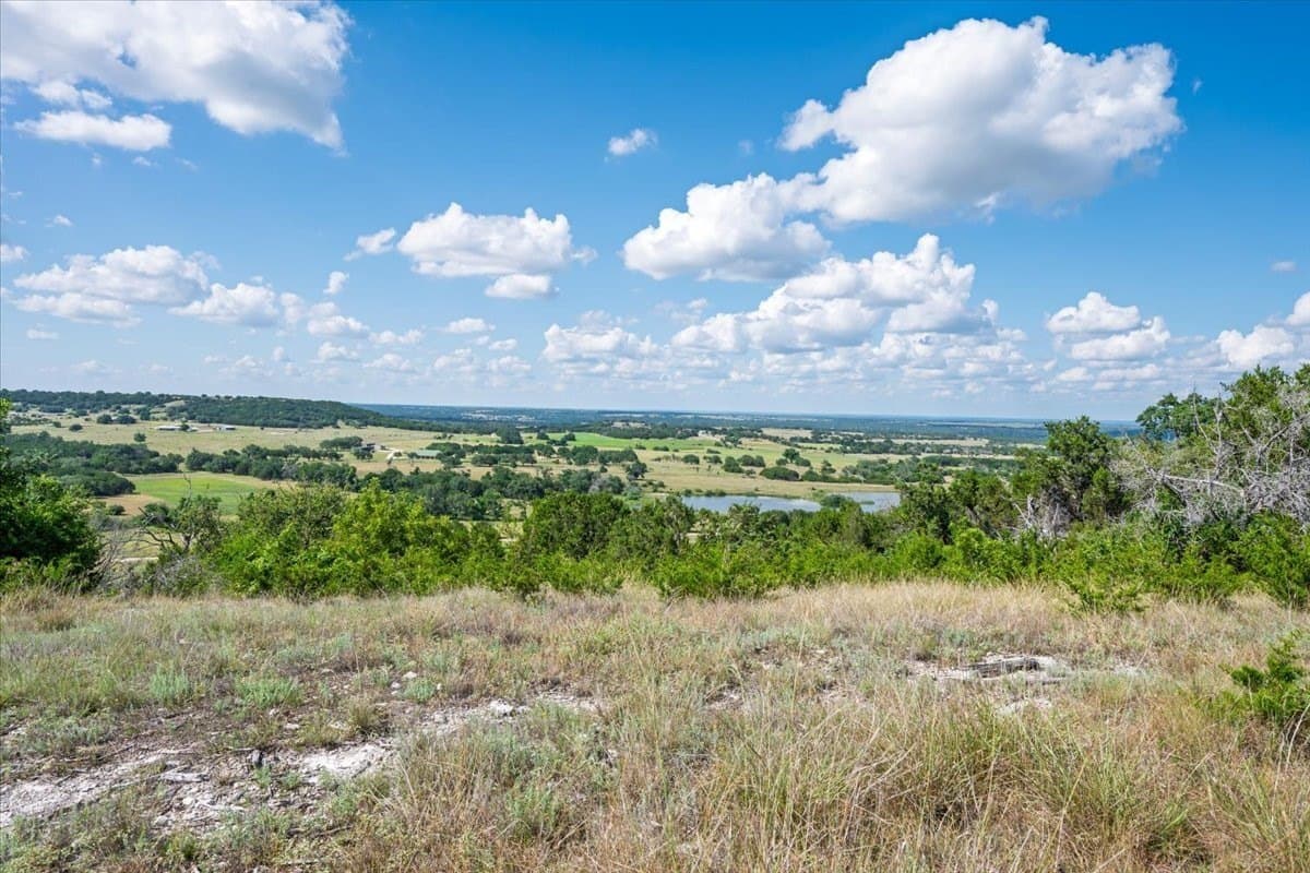 563.17 acres in Coryell County - photo 32