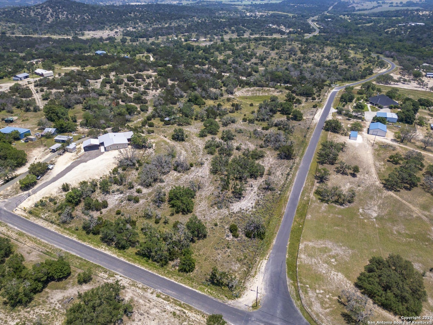10 acres in Kerr County gallery image 3