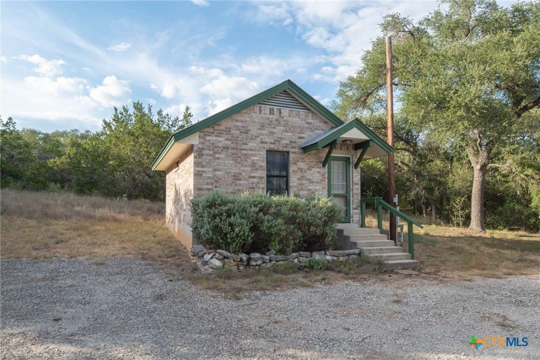 10.02 acres in Comal County - photo 20