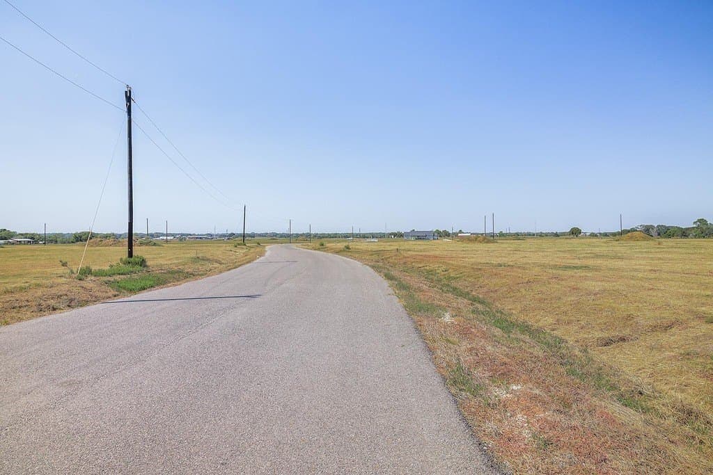 1.29 acres in Colorado County - photo 19