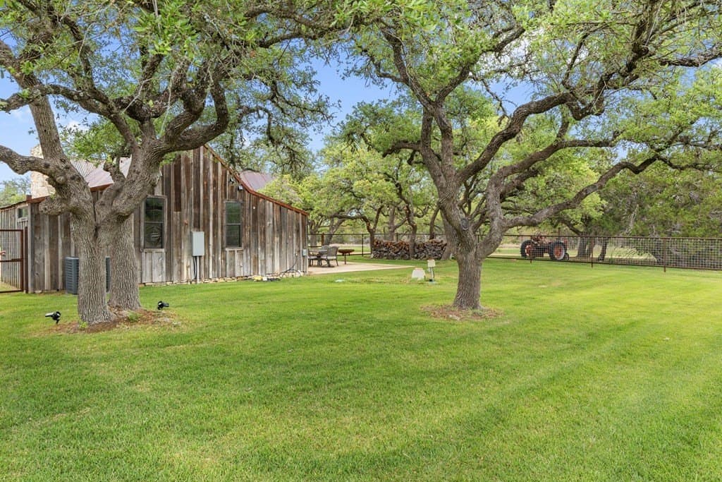 11.01 acres in Blanco County - photo 20