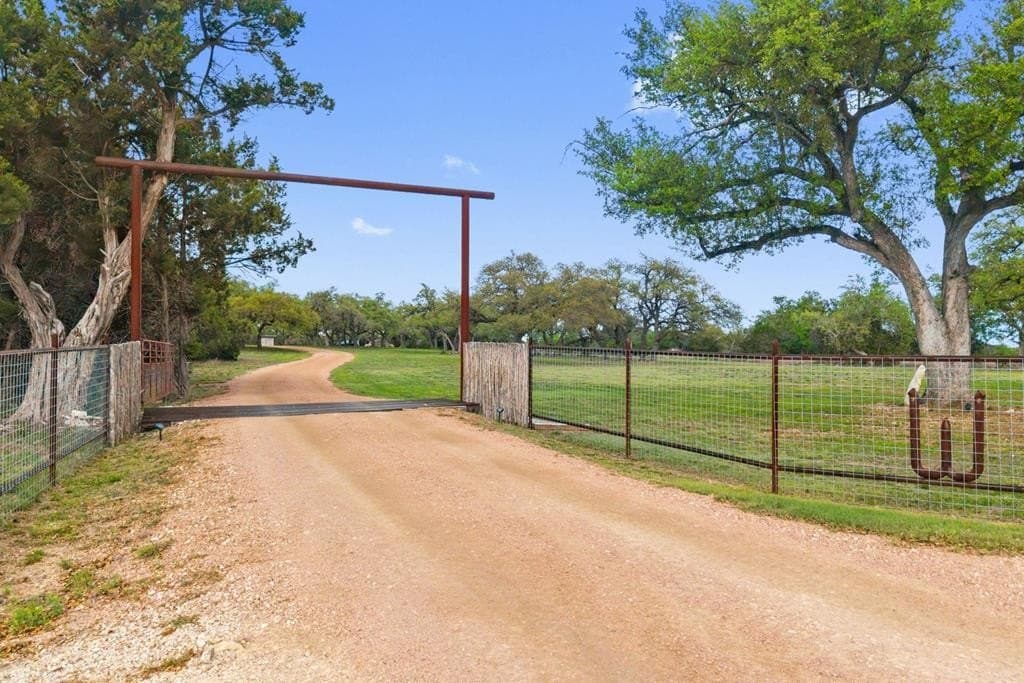 11.01 acres in Blanco County