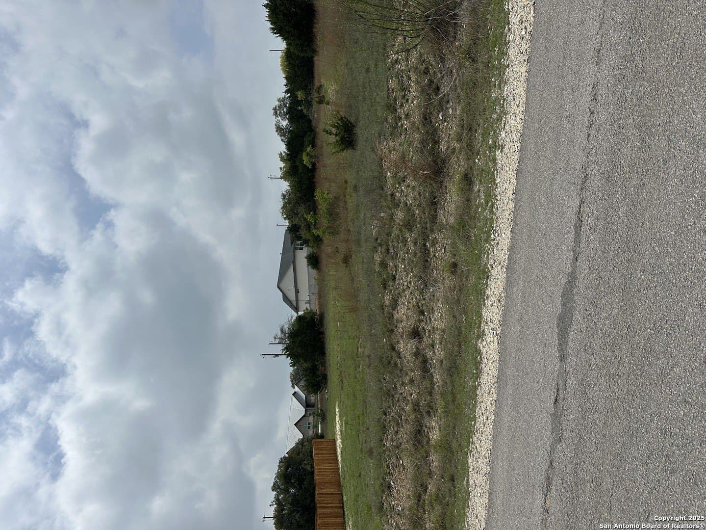 0.27 acres in Blanco County gallery image 4