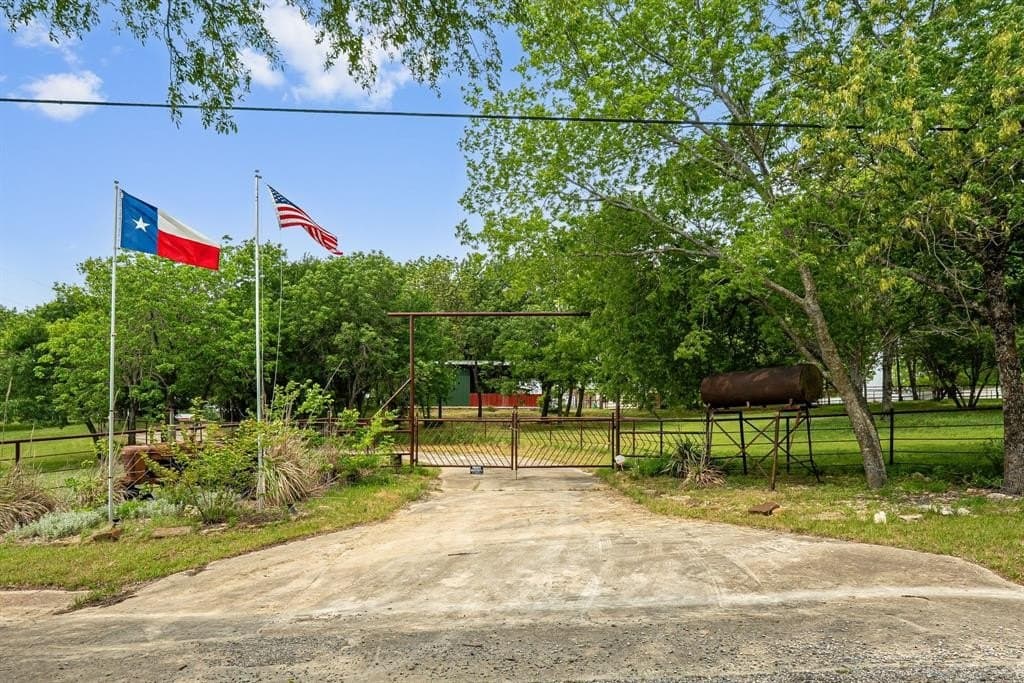 6.38 acres in Collin County gallery image 4