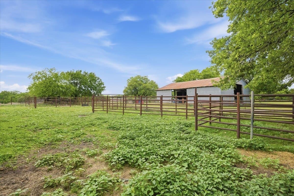 35.78 acres in Bosque County - photo 11