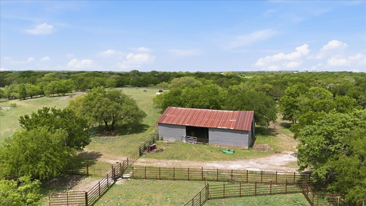 35.78 acres in Bosque County - photo 7