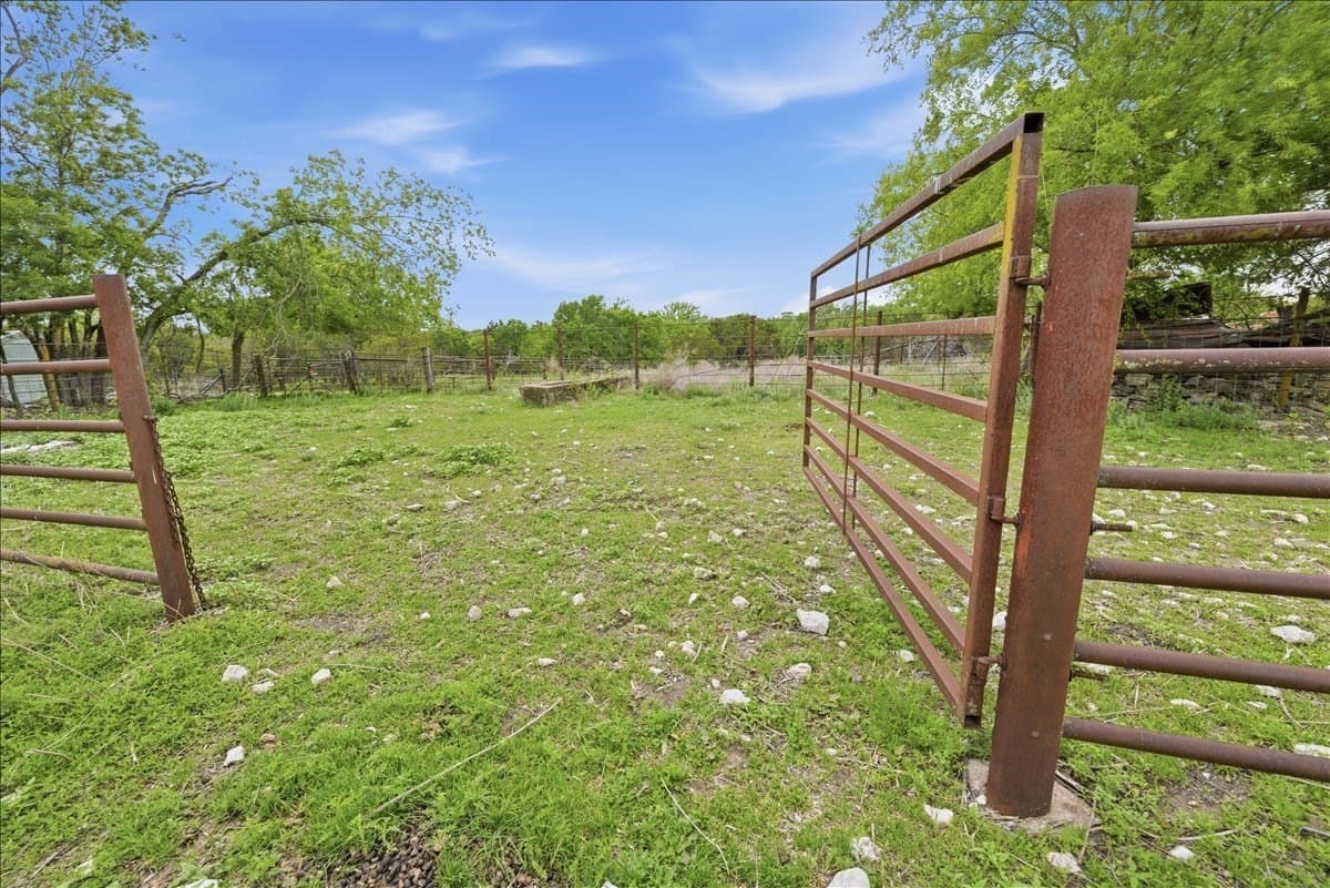 35.78 acres in Bosque County - photo 10